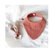 Yếm dành cho em bé xinh xắn